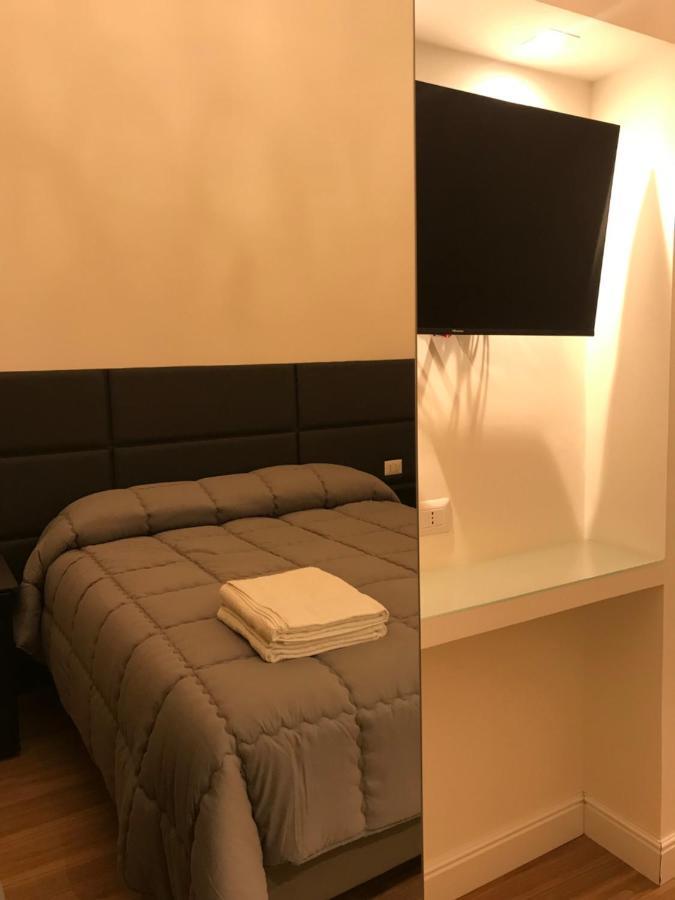 Motta Palace Apartments & Rooms Motta Sant' Anastasia Bagian luar foto